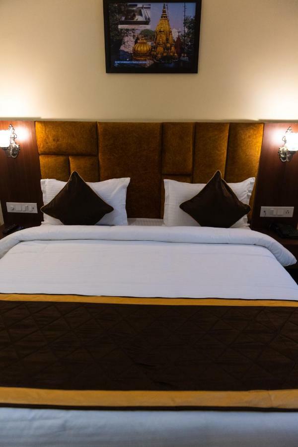 Hotel Shivoy Grand バラナシ エクステリア 写真
