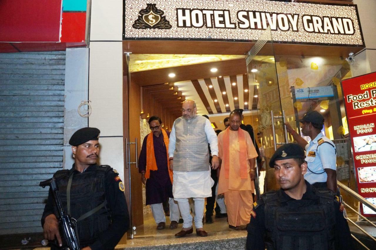 Hotel Shivoy Grand バラナシ エクステリア 写真